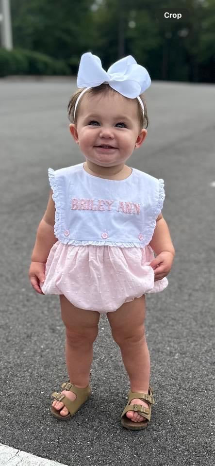 Girl’s French Knot Name Bubble will say MAMA’S GIRL (can not personalize)
