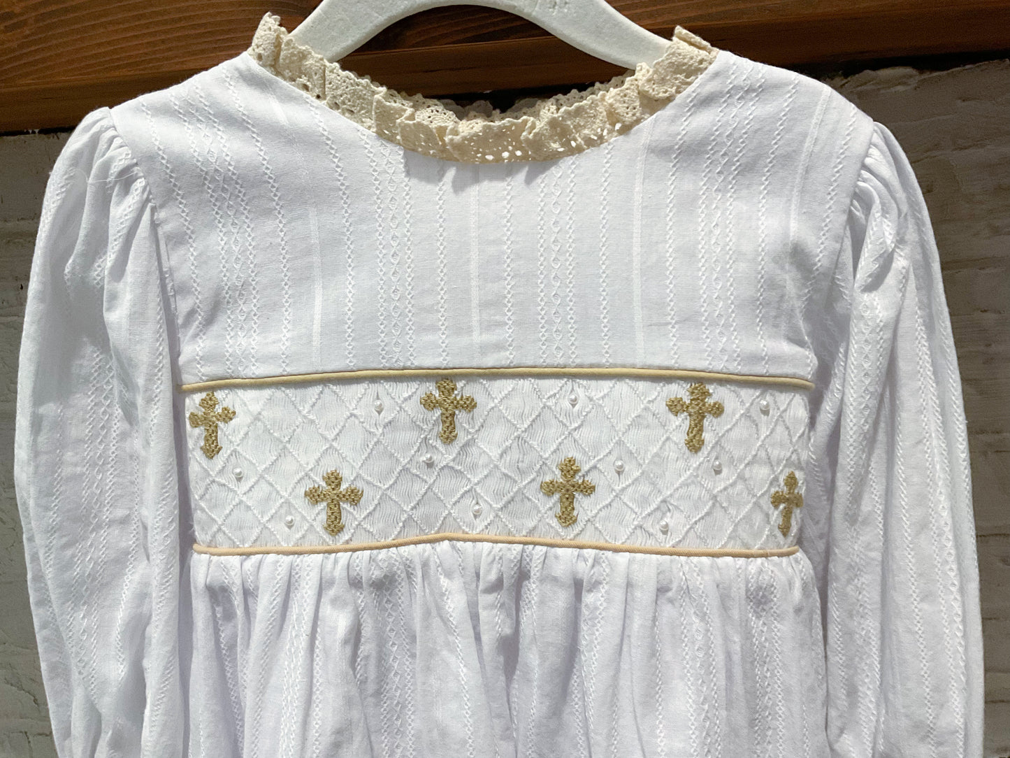 Girl’s Smocked Cross Linen Bubble with Pearls
