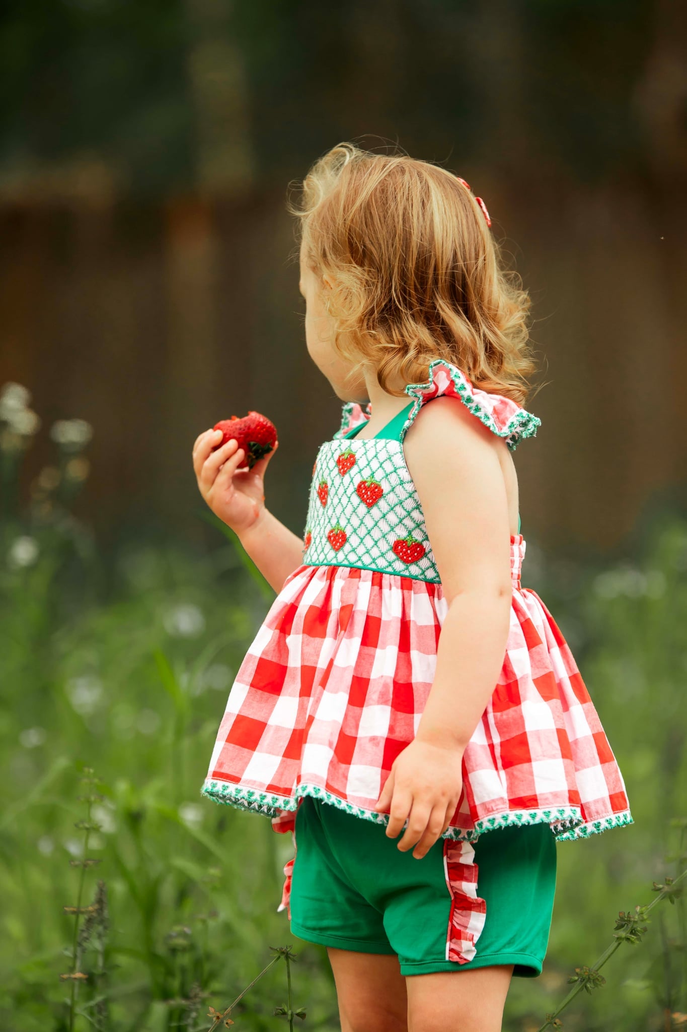 Girl’s Smocked Strawberry Short Set