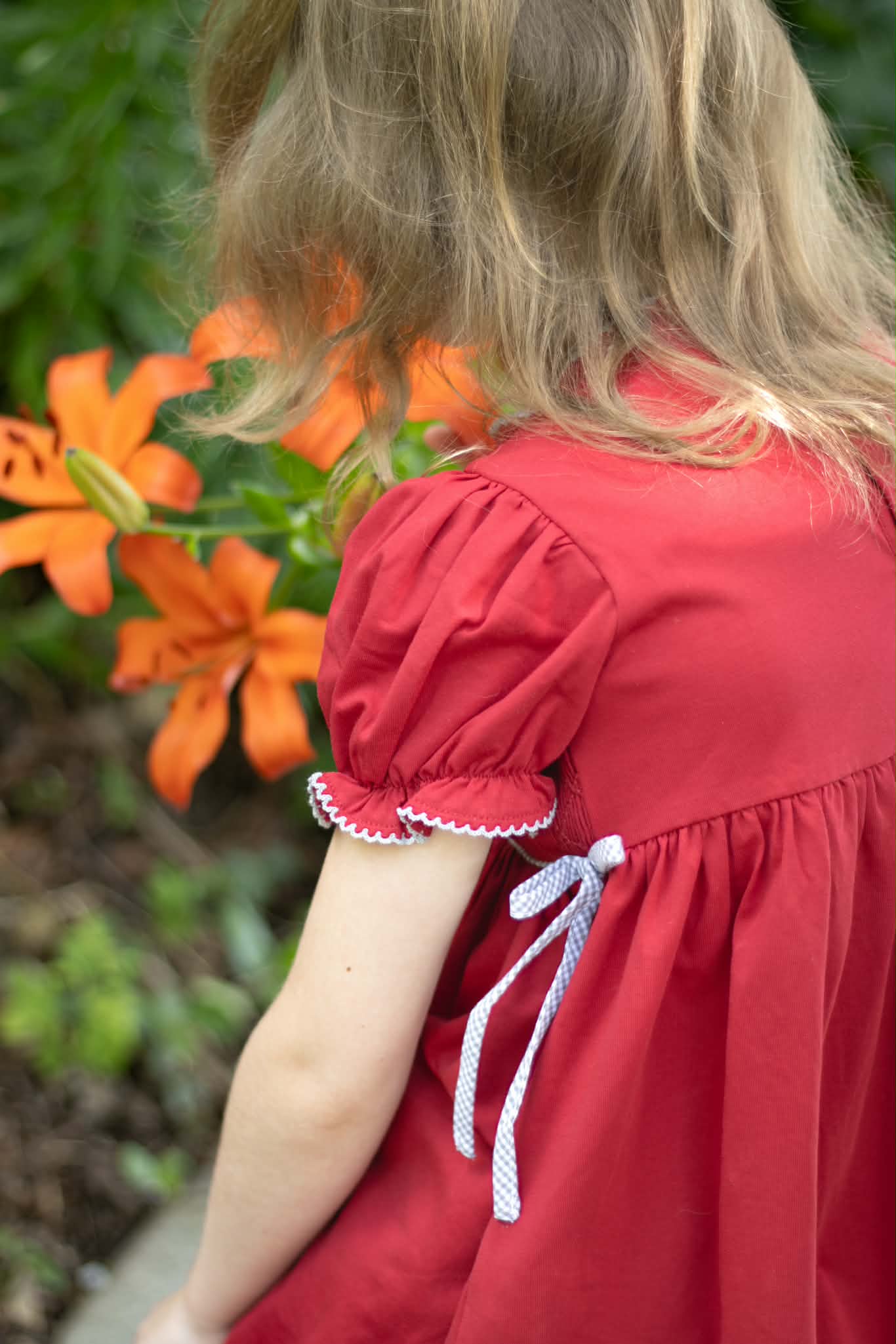 Girl’s Smocked Elephant Short Set